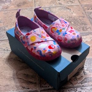 Toddler girl size 8 Toms